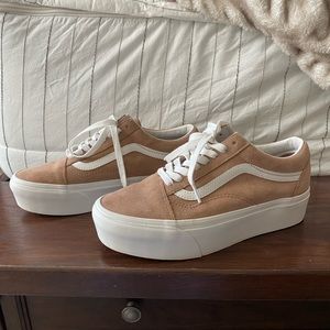 Women’s Vans Platform Sneaker - Size 9